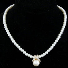 Load image into Gallery viewer, Fashion Imitation Pearls Cute Rhinestone Pendant Necklace