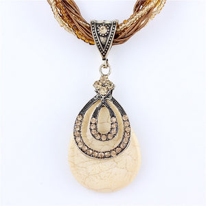 Blue natural crystal stone pendant necklace